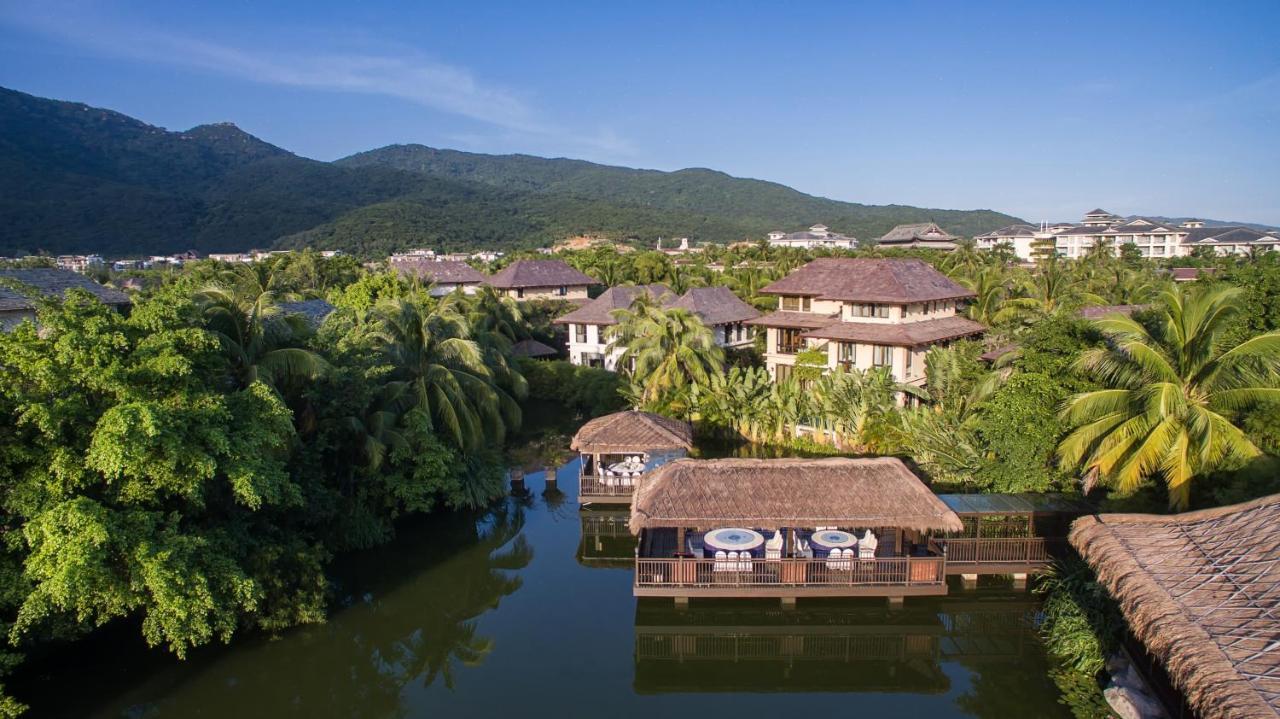 Sanya yalong bay villas